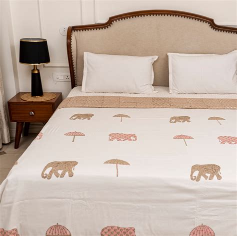 Gaja Pink Reversible Dohar / AC Covering Sheet – MuddnMe– muddnme