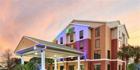 Hotel in Port Richey, FL near Weeki Wachee | Holiday Inn Express ...