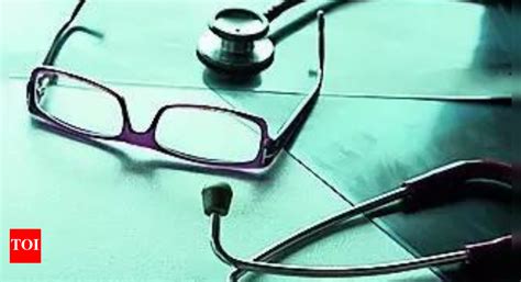 Doctors, experts back govt stand on safety of Covid-19 vaccines | India ...