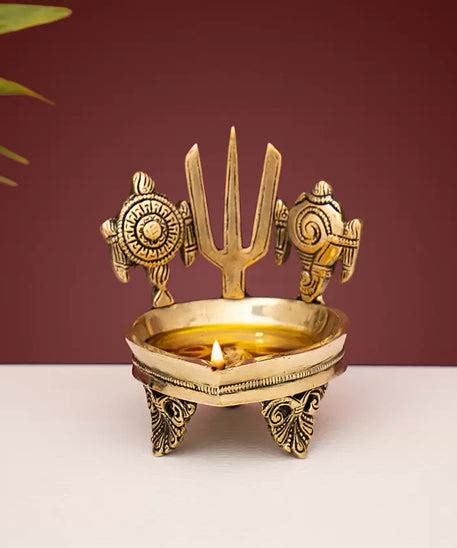 Shankh Chakra Namah Brass Diya for Pooja Room Length 10 Cms, Width: 10 ...