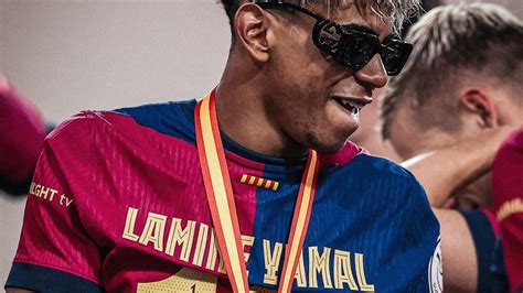 Lamine Yamal Desktop Wallpapers - Wallpaper Cave