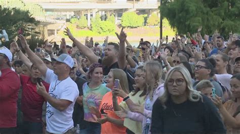 'Riots to Revival' movement brings hundreds to Seattle's Cal Anderson ...