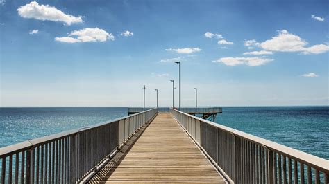 Can You Get Sunburned Eyes? - Discovery Eye Foundation