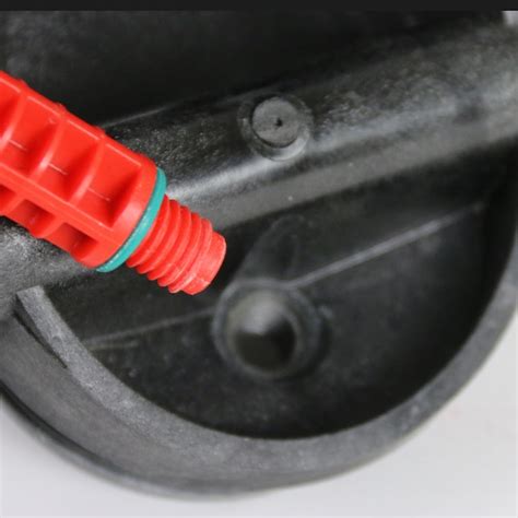 Chapin 0.25-Gallon Plastic Fertilizer Injector Sprayer 4702 at Lowes.com