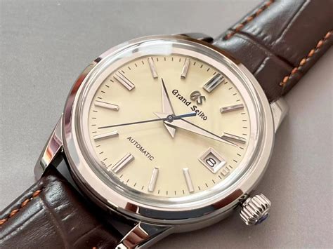 Seiko NH35 Movement Custom Sapphire Bubble Mirror Five sided Polished Hands Three Dimensional ...