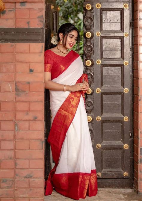 White Durga pooja Saree With Copper Weaving – casualsaree