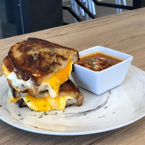 Cafotteria Modern Eatery | Grilled Cheese Melt- Melted cheddar, fresh ...