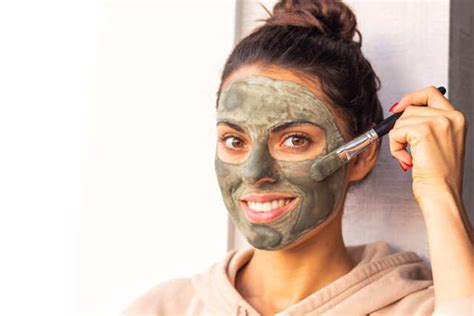6 DIY Green Tea Face Packs For A Healthier Skin | Femina.in