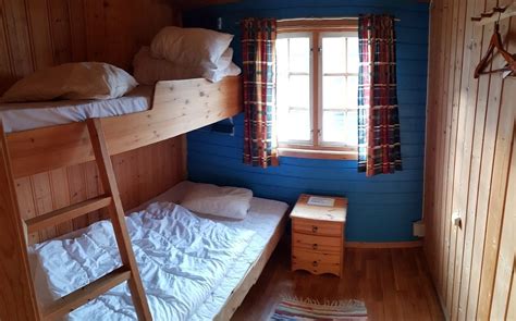MANNDALEN SJØBUER (Samuelsberg) - Villa Reviews, Photos, Rate ...
