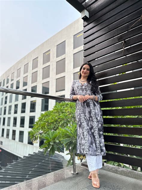 Chikankari Long Kurta in Muslin Cotton | Pinted Chikankari Kurta ...