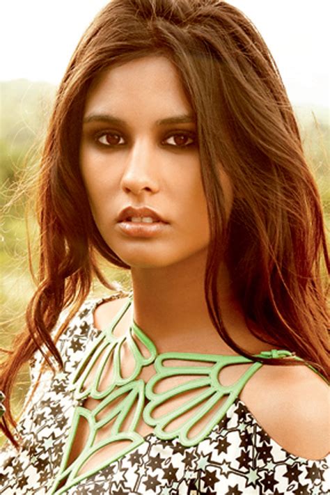 Dermaplaning will be your new favourite way to exfoliate | Vogue India