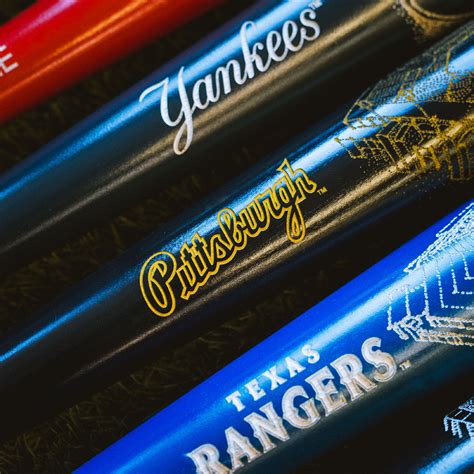 Pittsburgh Pirates Ballpark Bat - Ballpark Series (MLB) – Pillbox Bat Co.