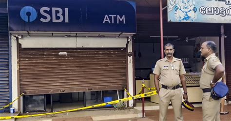 Unidentified gang loots Rs 70 lakh from three ATMs in Kerala's Thrissur