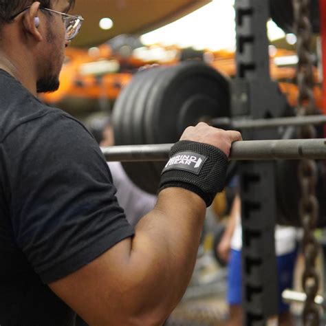 POWERLIFTING WRIST WRAPS – Grind Gear