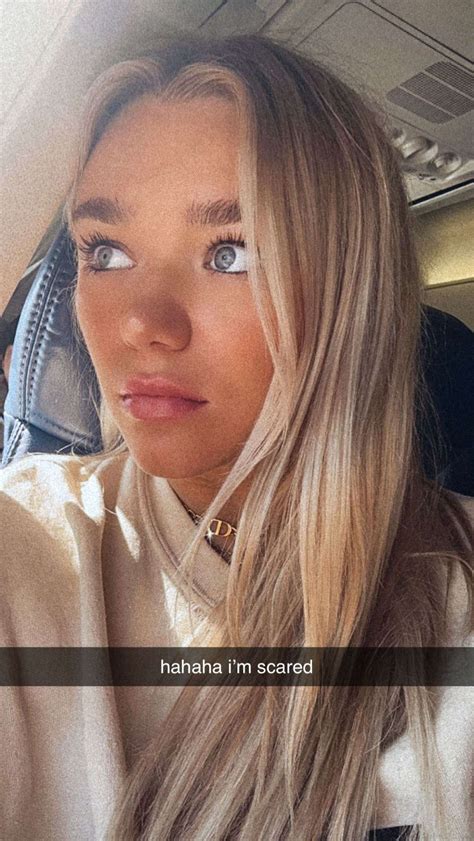 Katie Sigmond 04/11/2023 • CelebMafia