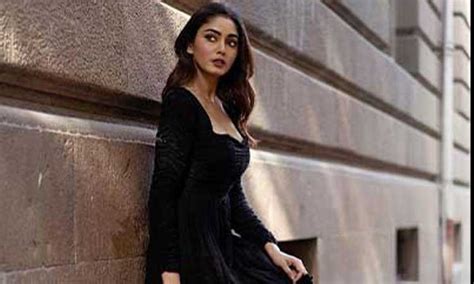 Sana Makbul sizzles in classy all-black dress