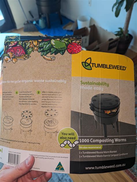 Can I add this as bedding? : r/vermicompost