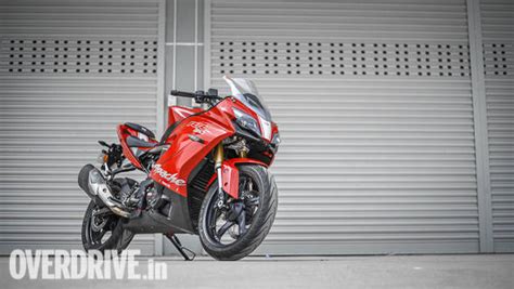 2017 TVS Apache RR 310 first ride review - Overdrive