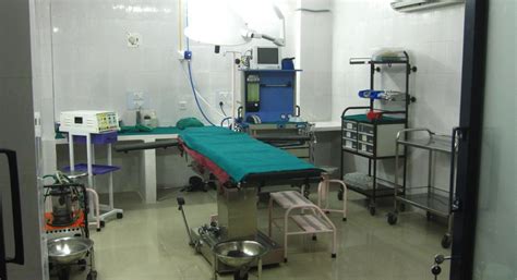 Public Sector Healthcare Is Dying in India. How Can we Resurrect it ...