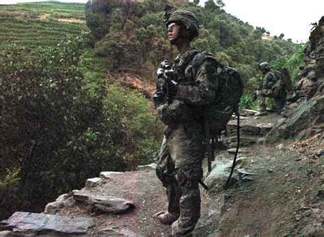 Soldiers battle Afghan insurgents in Korengal valley | Article | The ...