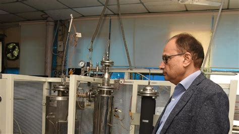 How Amazon and IIT Roorkee are converting farm waste into recyclable packaging - About Amazon India