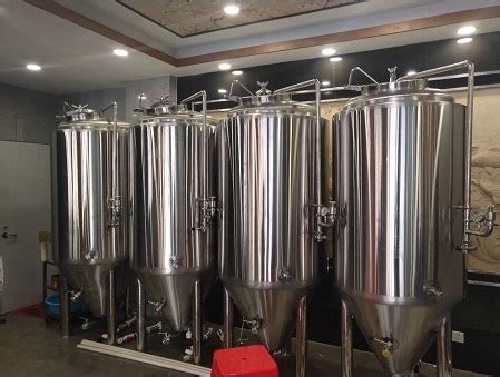 生产鲜啤自酿啤酒设备 - 酒店自酿啤酒设备 - 山东豪鲁啤酒设备有限公司