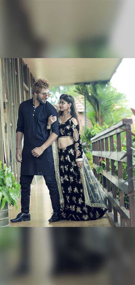 Best couple poses For Photography Idea _One Click Studio