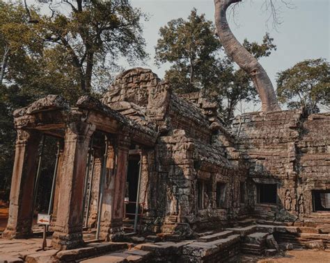 View of old ruin building | Premium Photo