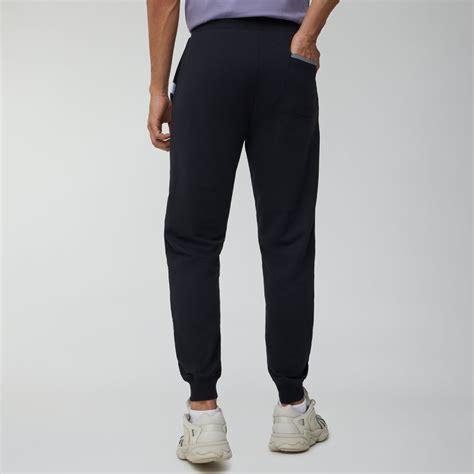 Moveo Cargo Joggers Pitch Black – XYXX Apparels