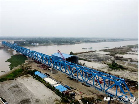 中国造！帕德玛大桥铁路连接线项目首座钢桁梁特大桥建设完成 - 标件库