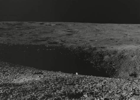 India's Moon Rover Snaps Historic Portraits Of Its Tenacious Lander - Space