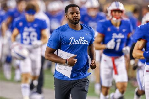 Oregon running backs coach Ra’Shaad Samples a head coaching candidate ...