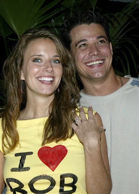 'Survivor' Showmances: 6 Couples Who Are Still Dating or Married ...