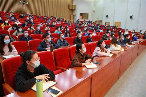 中共江苏省委党校 教学管理 2021级在职研究生同上“开学第一课”