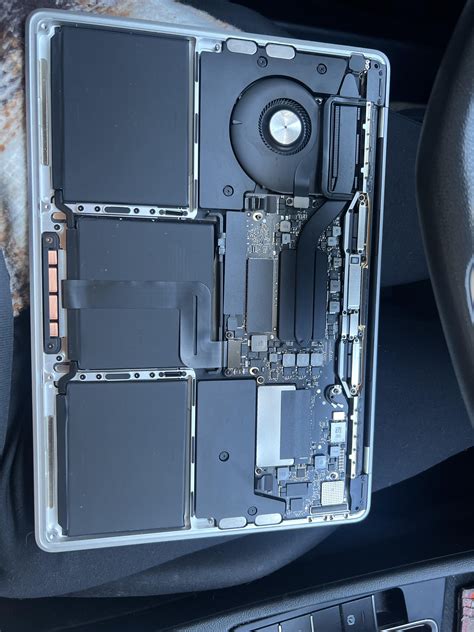 MacBook Pro (2017,i5, 13inch display) took a small spill of water this ...