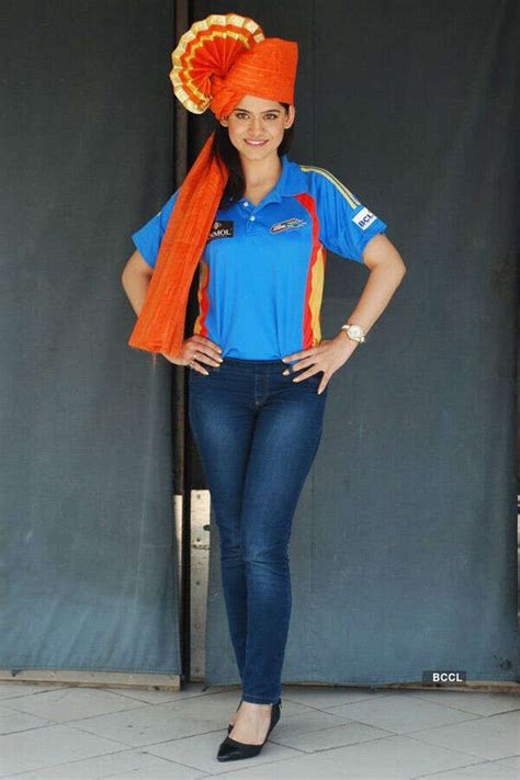 Pune Anmol Ratn team poses during the Jersey launch of Box Cricket ...