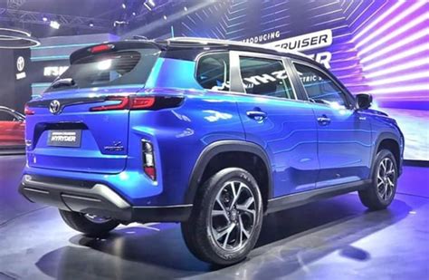 Toyota Hyryder SUV revealed, bookings open | Autocar Professional
