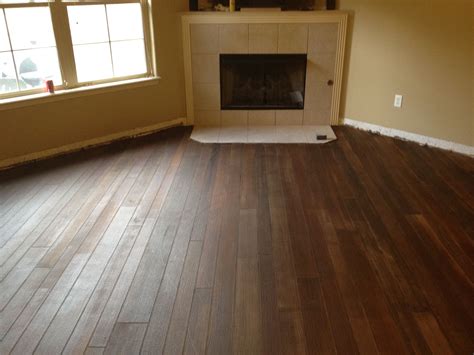 Stained Concrete Floors Look Like Wood – Flooring Tips