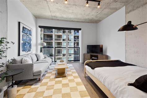 River North Apartment for Rent 240 | Downtown Apt Collective