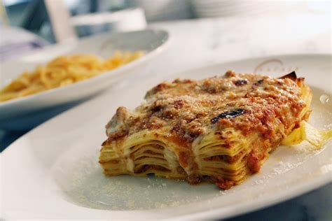 Lasagna Bolognese   Eataly