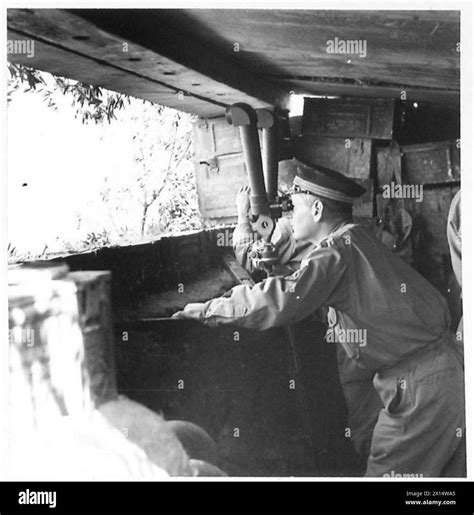 FIFTH ARMY : FRENCH SECTOR NAVAL GUNNERS FIGHT ON LAND - Lieut. De ...