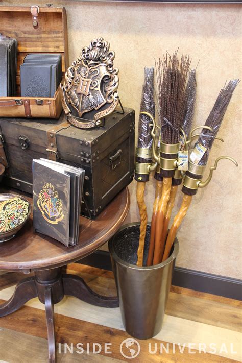 Universal Previews Wizarding World of Harry Potter Merchandise – Inside ...