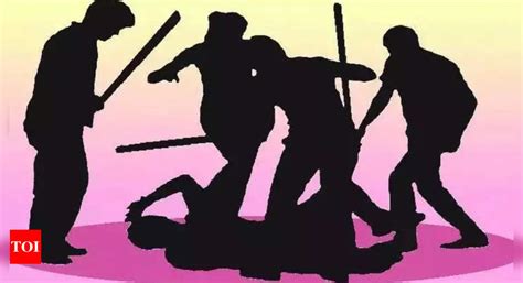 Gangondanahalli: Brutal Assault of Fruit Vendor and Wife by Gang in ...