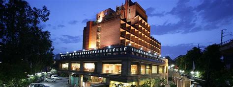 5 Star Hotel Near New Delhi Railway Station & Connaught Place
