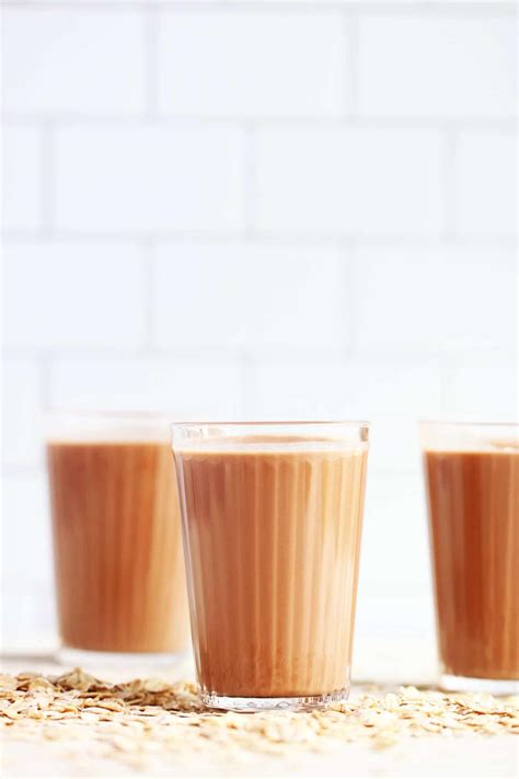 Rich & Creamy Chocolate Oat Milk - The Toasted Pine Nut
