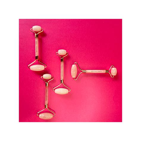 Natural Vibes Rose Quartz Roller & Massager for Face, Neck and Under ...