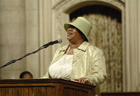Luther Vandross Funeral Service - July 8, 2005 Photos and Images ...