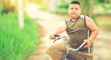 Childhood obesity, risks of childhood obesity, causes of childhood ...