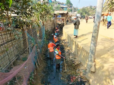 IOM Prepares Rohingya Refugee Camps in Cox's Bazar for Cyclone | IOM ...