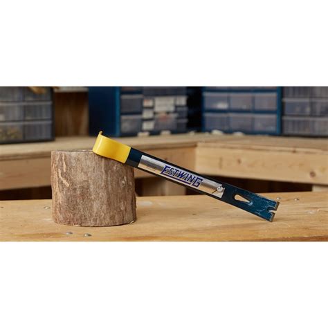 Estwing 15 in Forged Half Round Handy Bar - Steel Wrecking Bar, Blue ...